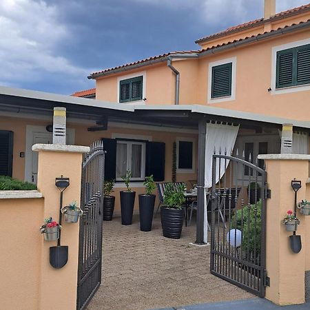 Apartments Andela Skradin Zewnętrze zdjęcie