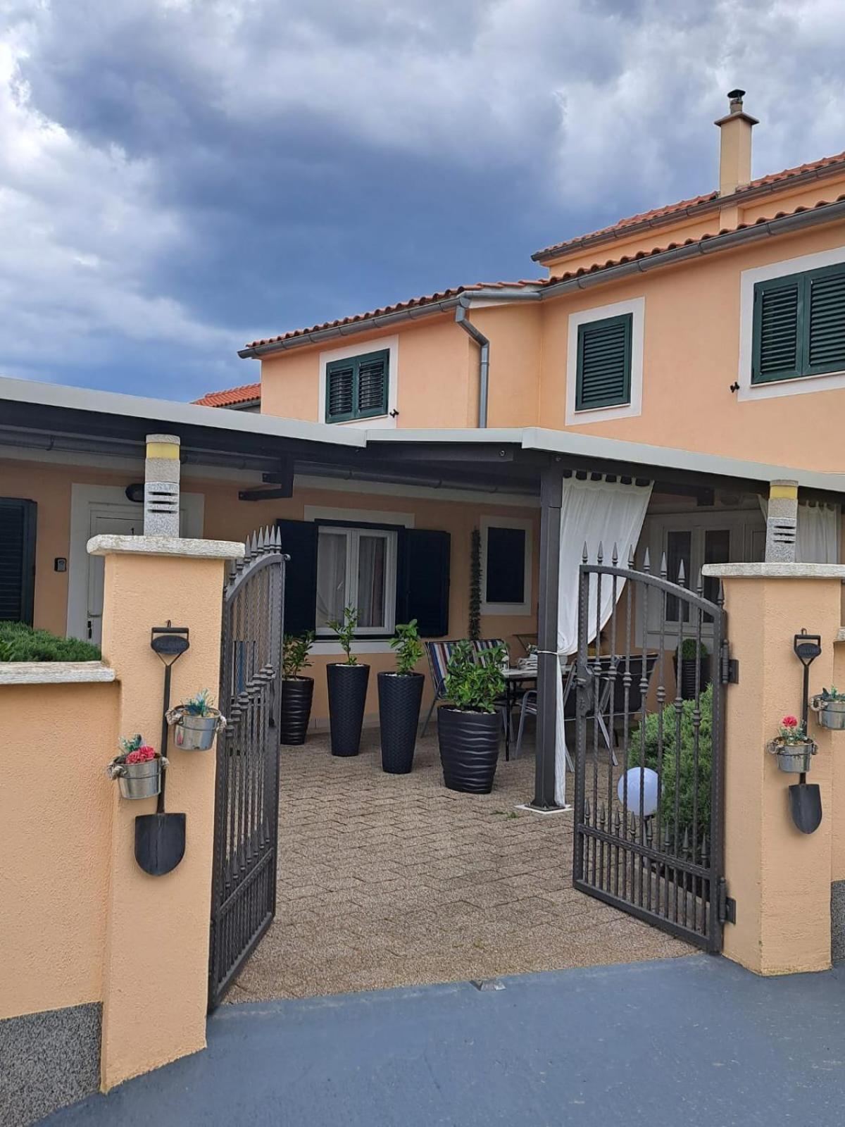 Apartments Andela Skradin Zewnętrze zdjęcie